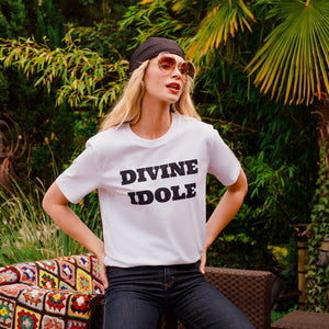 TSHIRT_DIVINEIDOLE_FOSSETTES_PARIS